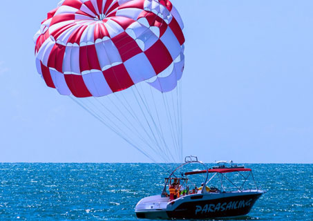 Parasailing in Andaman